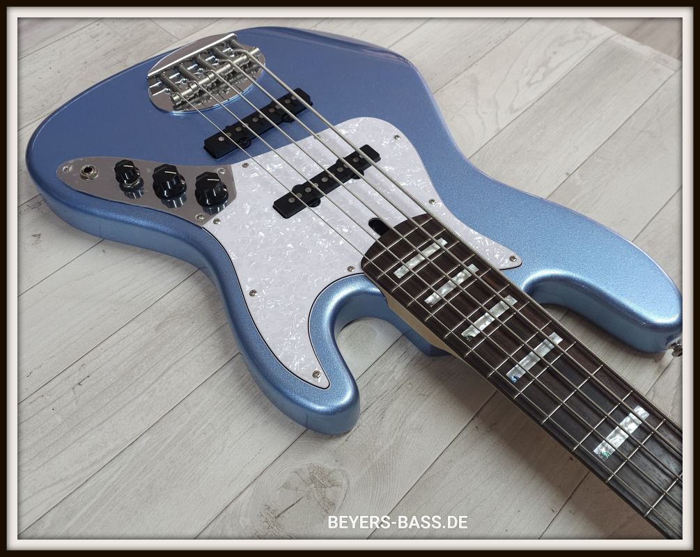 Lakland Skyline 55-60C Custom, Lake Placid Blue Gloss